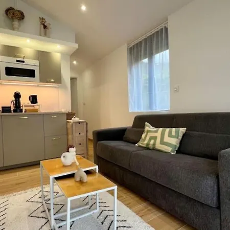 Apartment Tiny House De La Serraz *